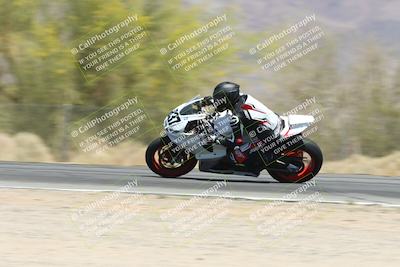 media/Apr-20-2025-CVMA (Sun) [[39090e8767]]/Race 9-Formula LW Twins Shootout/